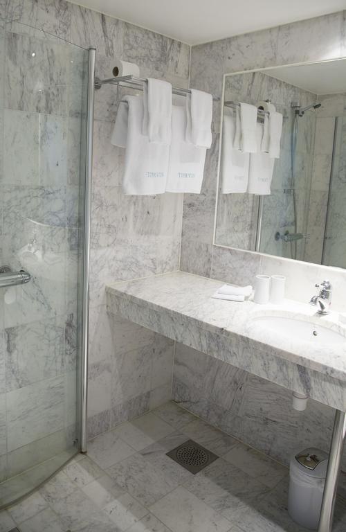 Torvis Hotel Luster Oda fotoğraf