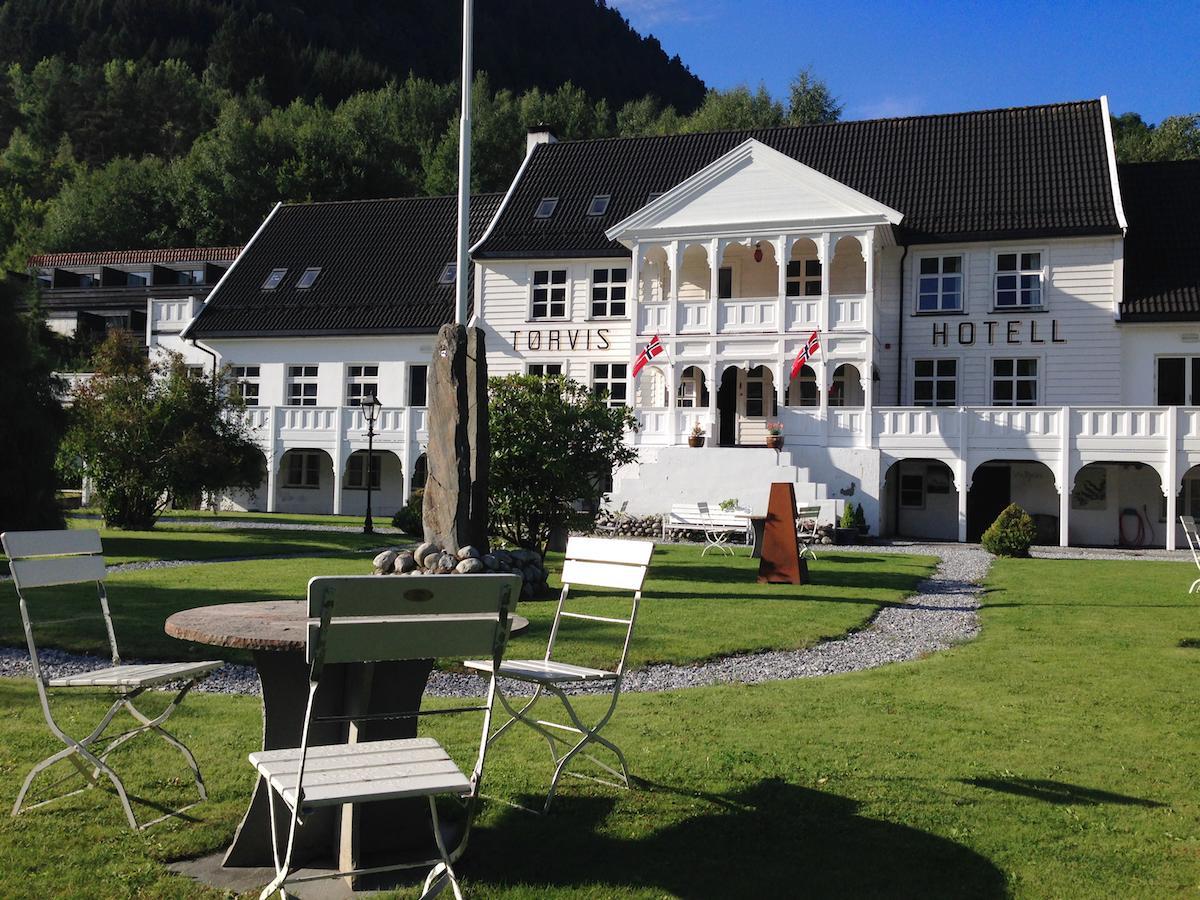 Torvis Hotel Luster Dış mekan fotoğraf