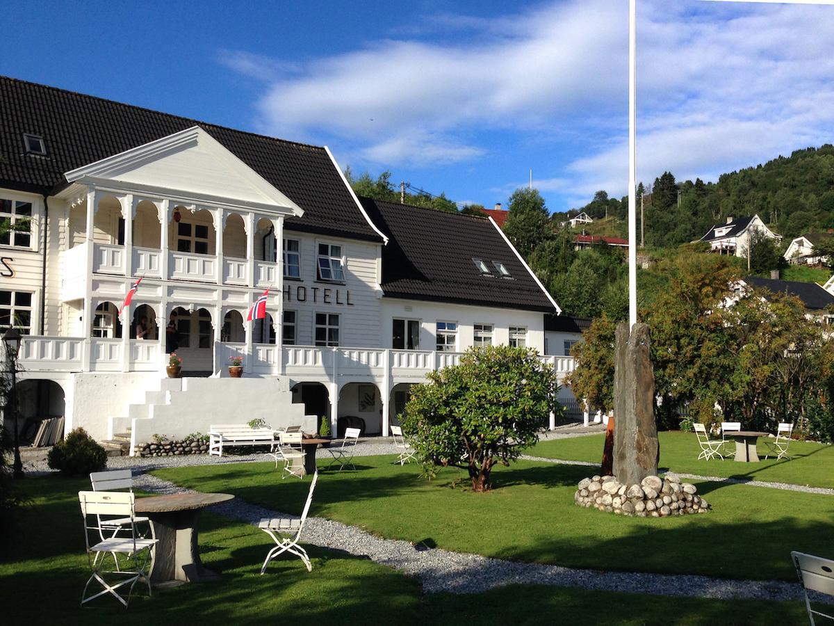 Torvis Hotel Luster Dış mekan fotoğraf
