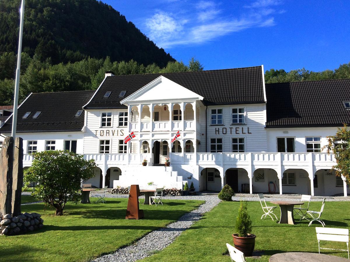 Torvis Hotel Luster Dış mekan fotoğraf